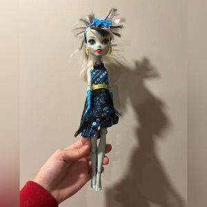 Monster High Doll Frankie Stein  Dance The Fright Away Mattel